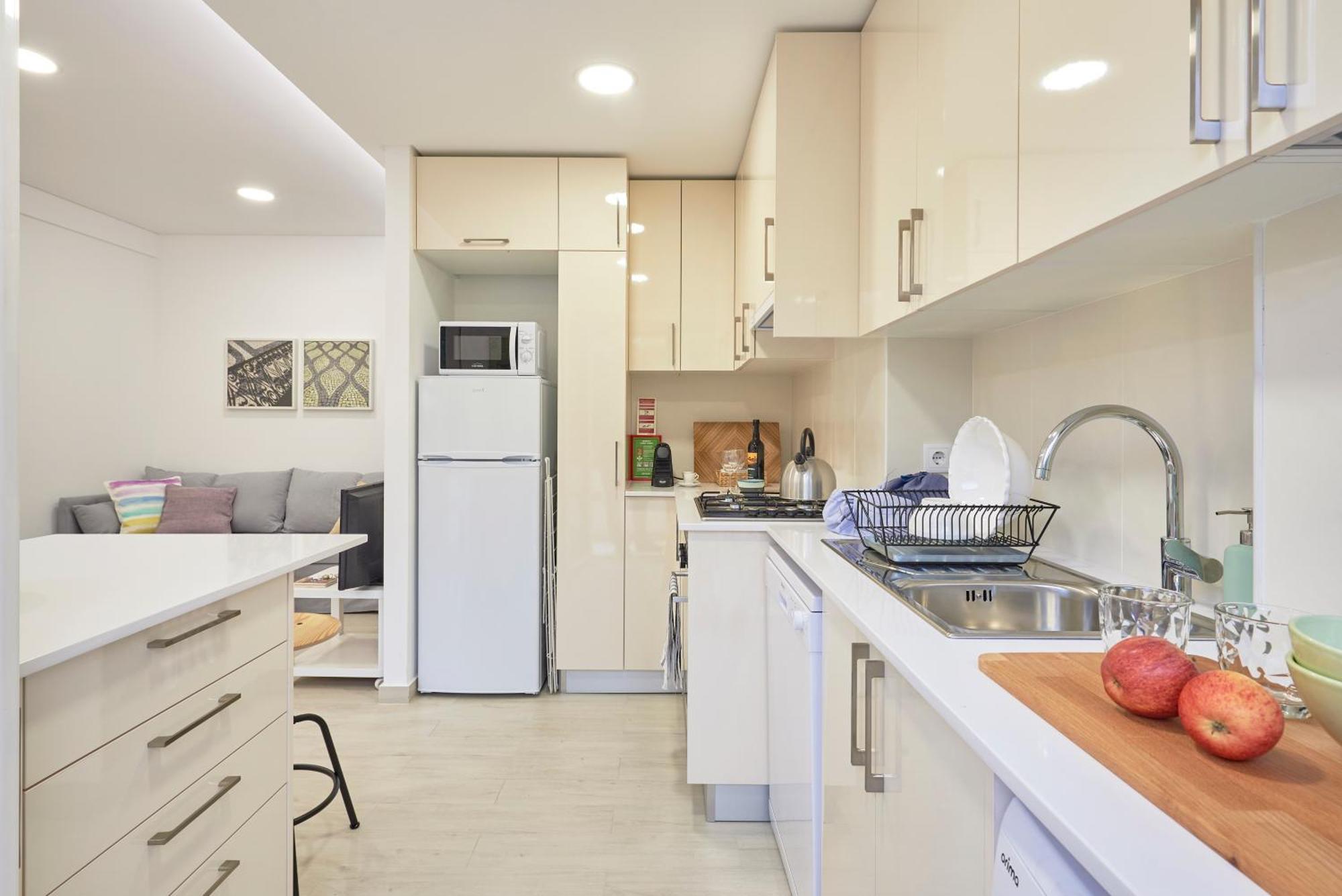 Light Apartment With Amazing Balcony, By Timecooler Lisbon Exterior photo